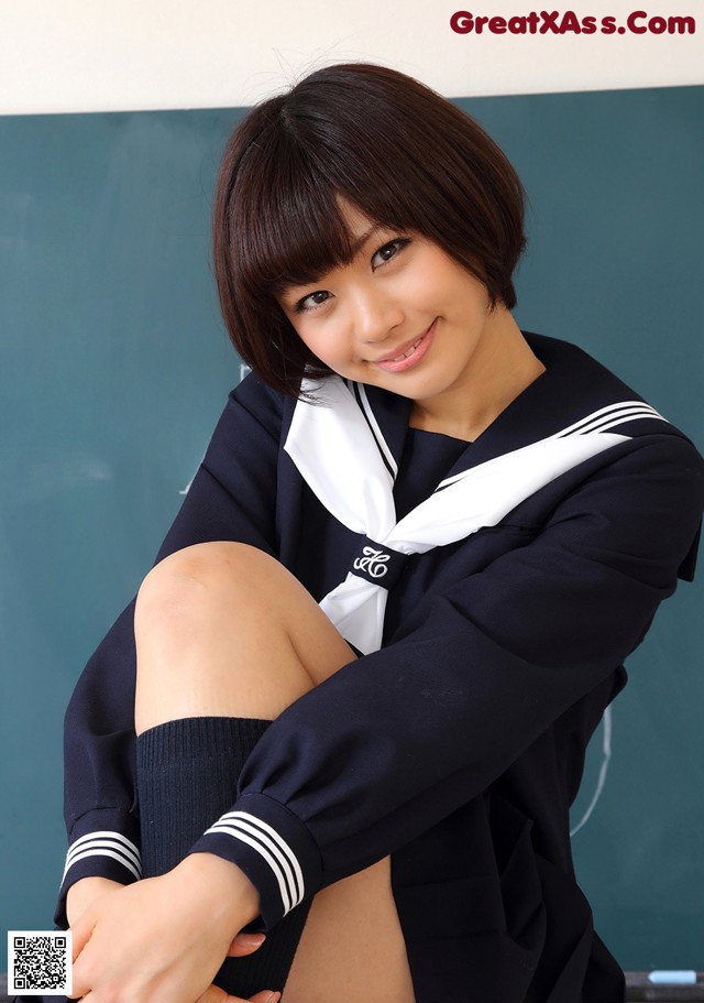 Hitomi Yasueda - Bea Chubbyebony Posing No.7aec3c